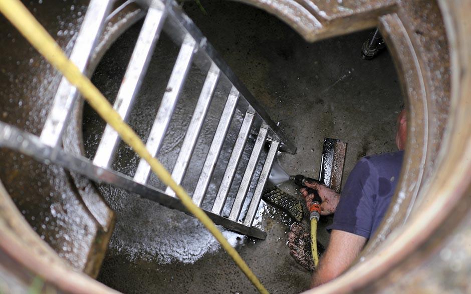 comment déboucher un lavabo Villecresnes